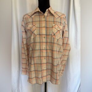 Vintage Wrangler pearl snap closure plaid western button down shirt size medium